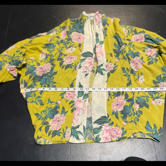 Anthropologie Elma Kimono Style Top - Picture 8 of 11